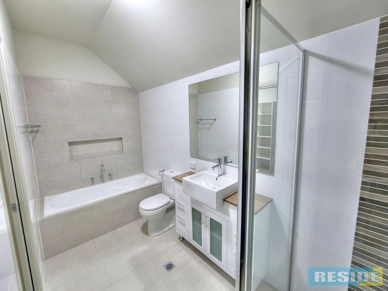 16/113 Menangle Street, Picton NSW 2571