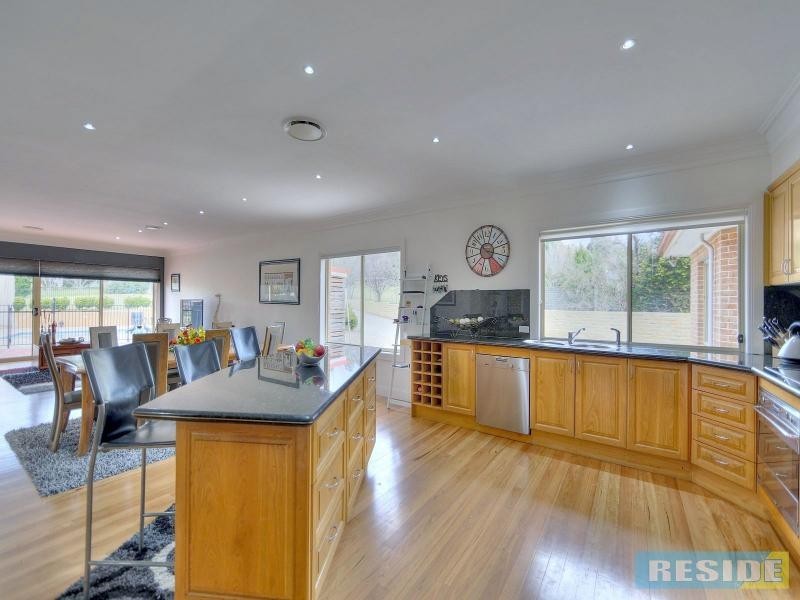 9 Jan Street, Picton NSW 2571