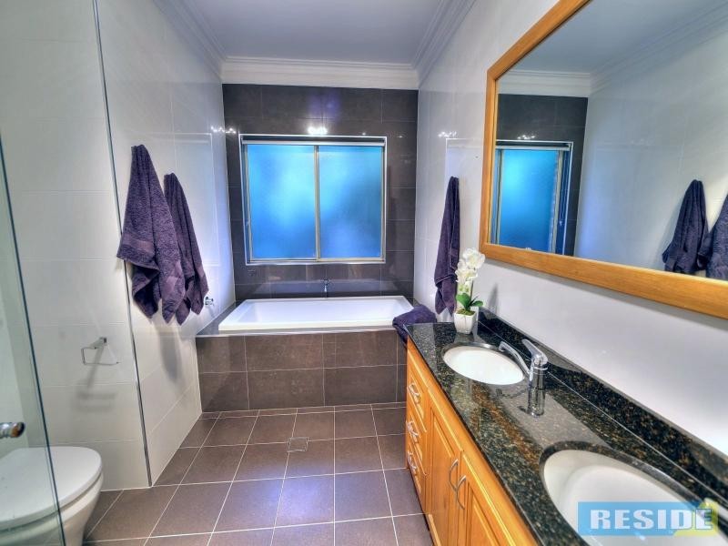 9 Jan Street, Picton NSW 2571