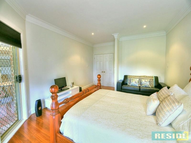 9 Jan Street, Picton NSW 2571