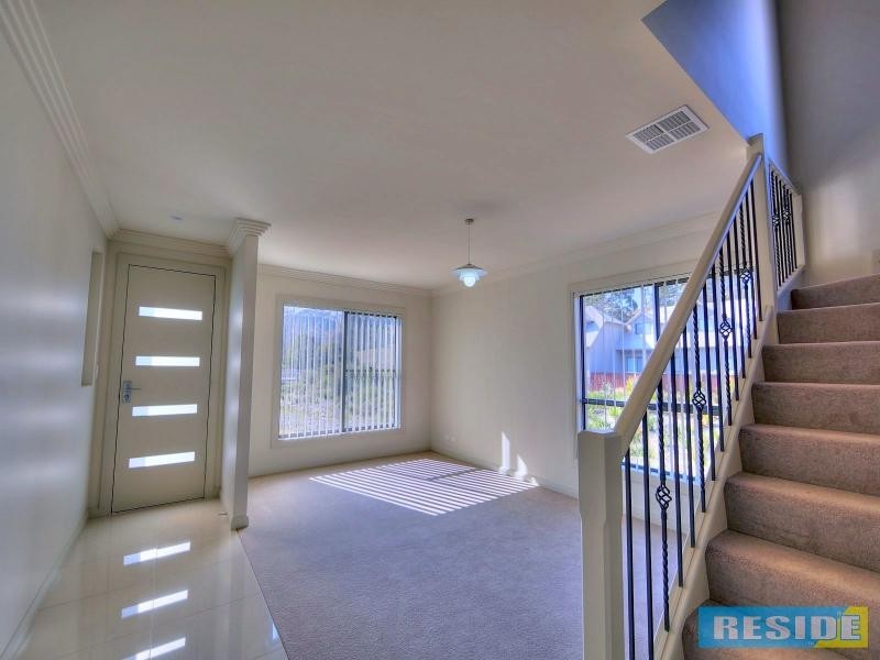 18/111 Menangle Street, Picton NSW 2571