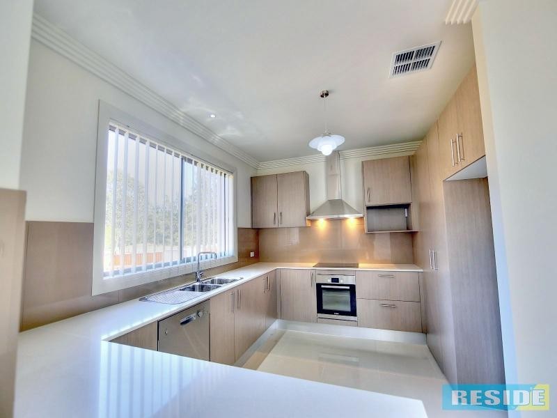 18/111 Menangle Street, Picton NSW 2571