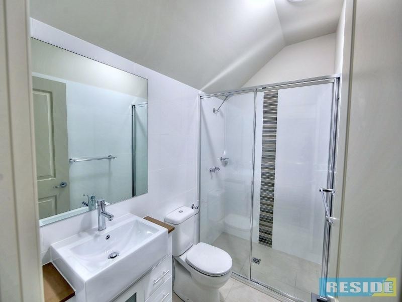 18/111 Menangle Street, Picton NSW 2571