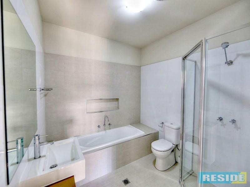 18/111 Menangle Street, Picton NSW 2571