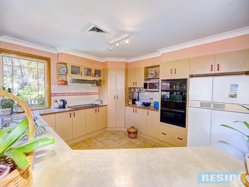 2 Coldenham Road, Picton NSW 2571