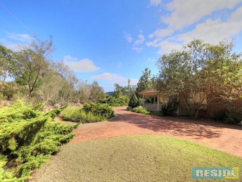 2 Coldenham Road, Picton NSW 2571