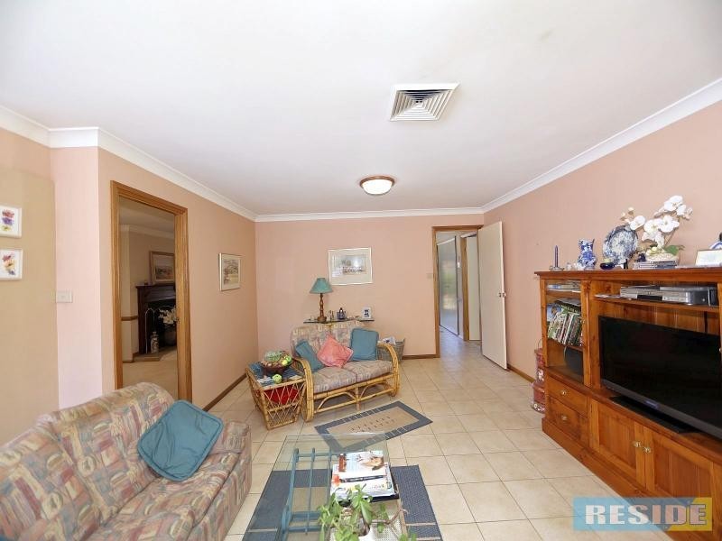 2 Coldenham Road, Picton NSW 2571