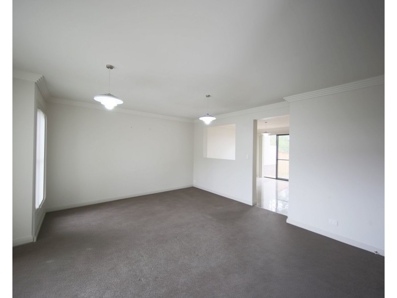 13/111 Menangle Street, Picton NSW 2571