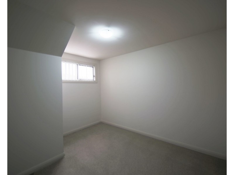 13/111 Menangle Street, Picton NSW 2571