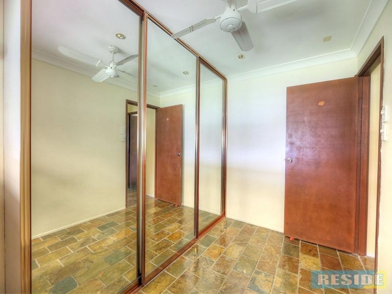 8 Cedar Place, The Oaks NSW 2570