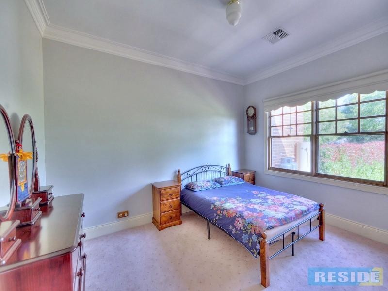 15 Equestrian Drive, Picton NSW 2571