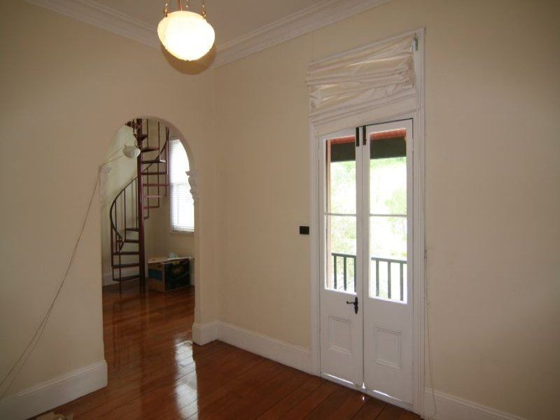 4/249 Menangle Street, Picton NSW 2571