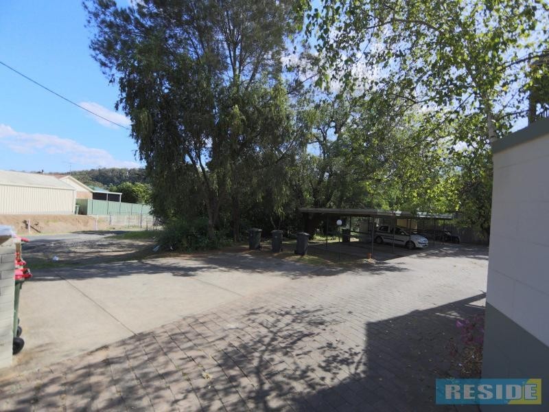 4/249 Menangle Street, Picton NSW 2571