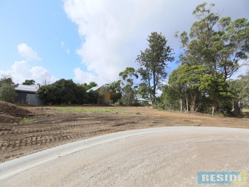 Lot 1 / 90 Thirlmere Way, Tahmoor NSW 2573