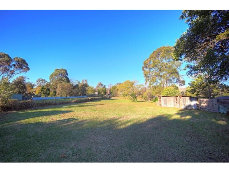 86 Westbourne Avenue, Thirlmere NSW 2572