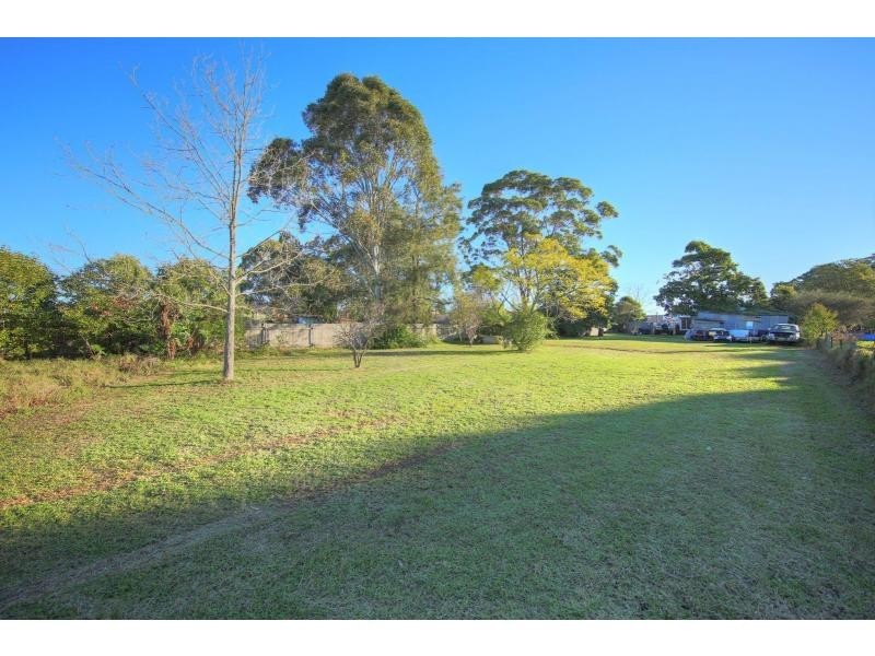 86 Westbourne Avenue, Thirlmere NSW 2572