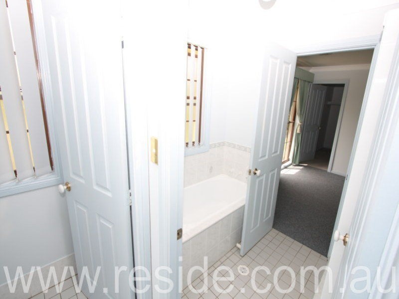 10 Cummins Road, Menangle NSW 2568