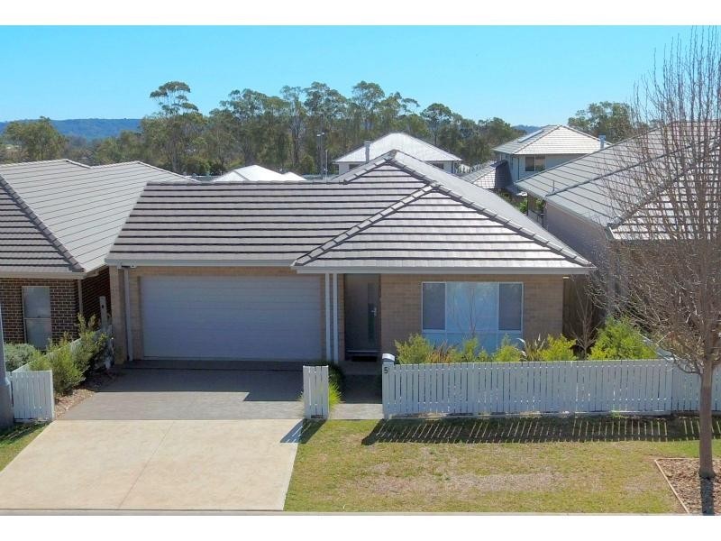 5 Maloney Chase, Wilton NSW 2571