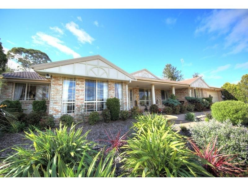 6 Bottlebrush Close, Picton NSW 2571