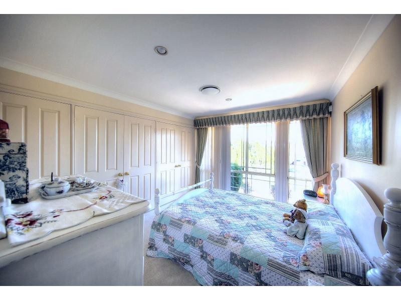 6 Bottlebrush Close, Picton NSW 2571