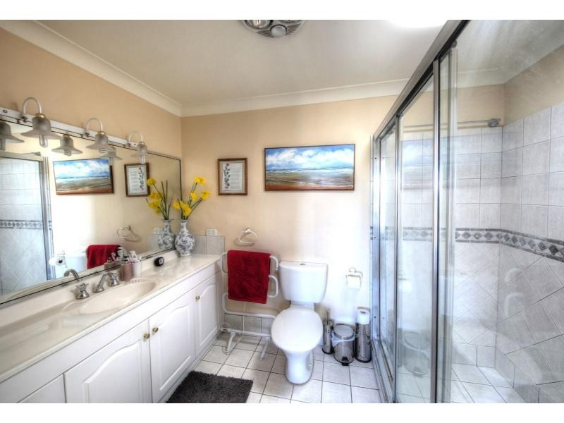 6 Bottlebrush Close, Picton NSW 2571