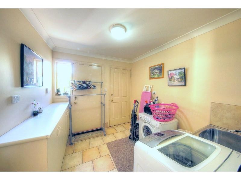 6 Bottlebrush Close, Picton NSW 2571