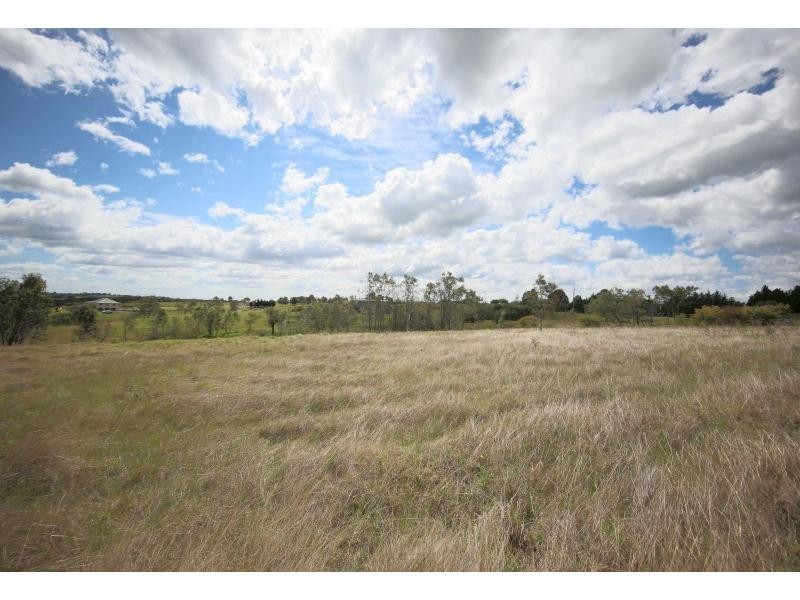 262 Donalds Range Road, Razorback NSW 2571