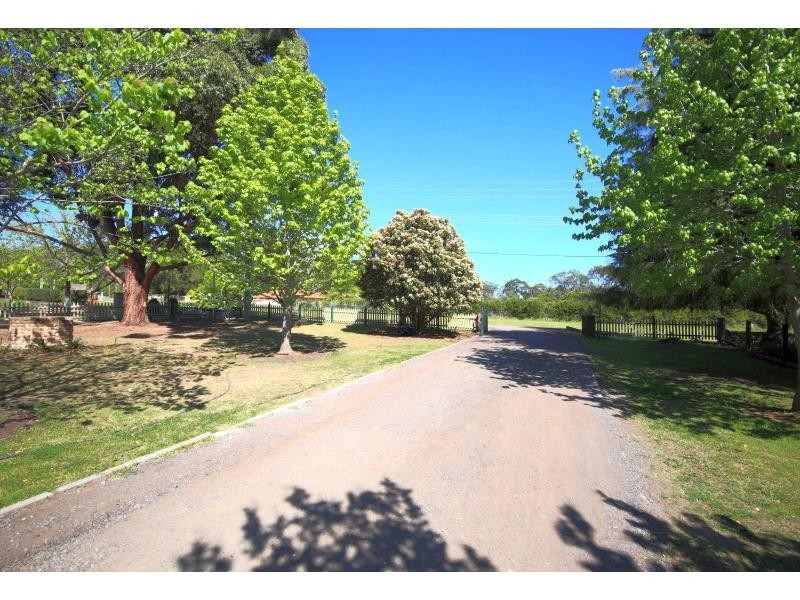 18 Coldenham Road, Picton NSW 2571