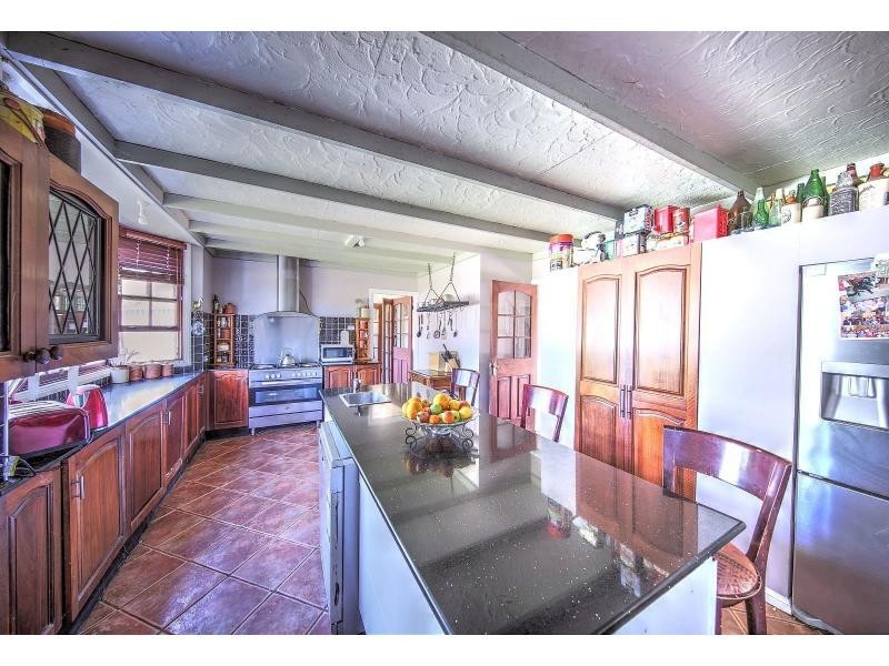 18 Coldenham Road, Picton NSW 2571