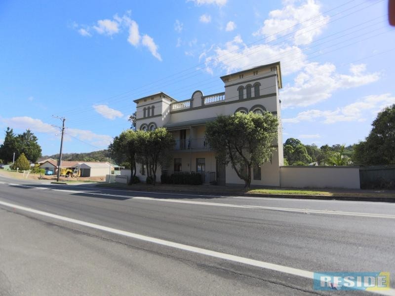 4/249 Menangle Street, Picton NSW 2571