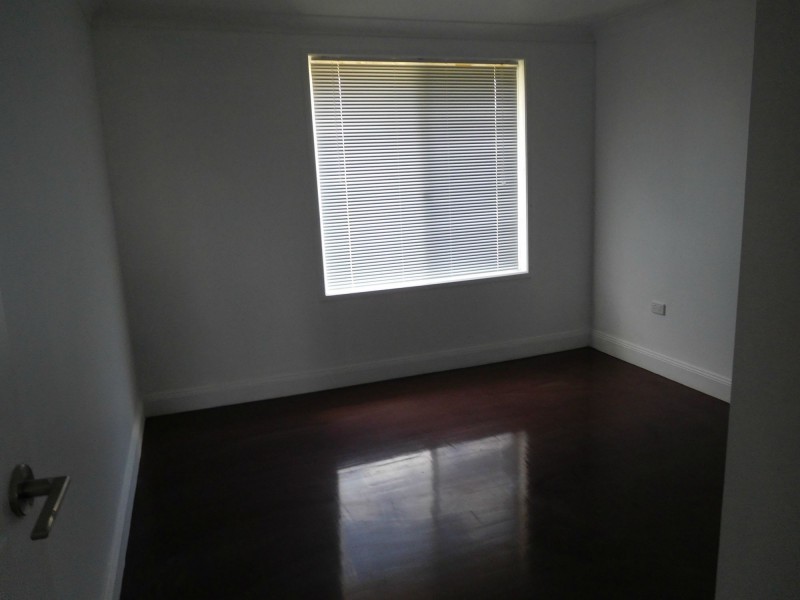 8 Elphin Street, Tahmoor NSW 2573