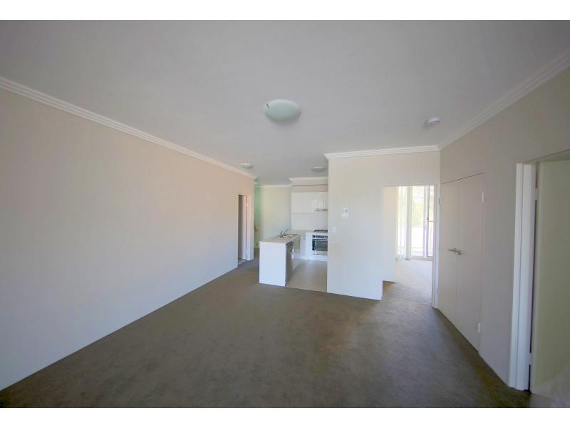 11/41 Santana Road, Campbelltown NSW 2560