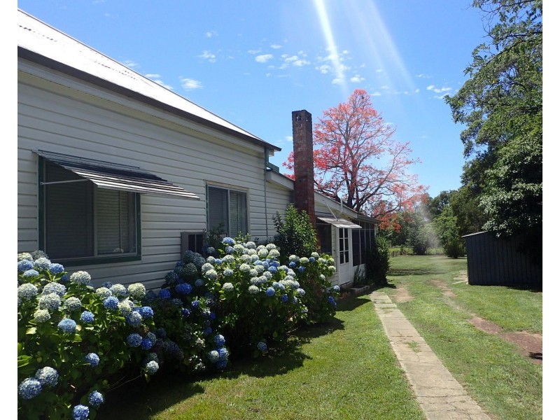 86 Westbourne Avenue, Thirlmere NSW 2572