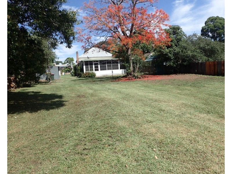 86 Westbourne Avenue, Thirlmere NSW 2572