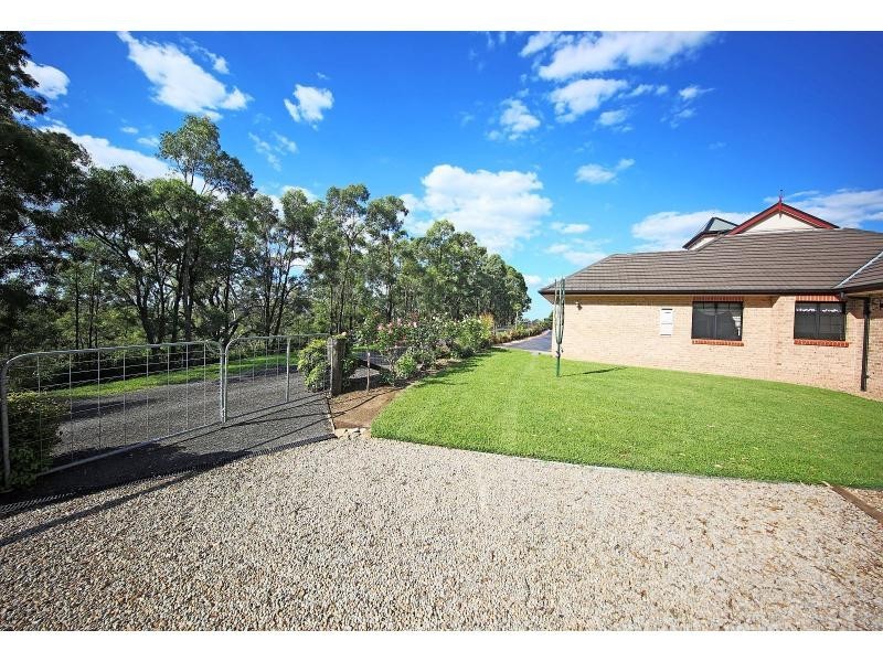 32 The Grange, Picton NSW 2571