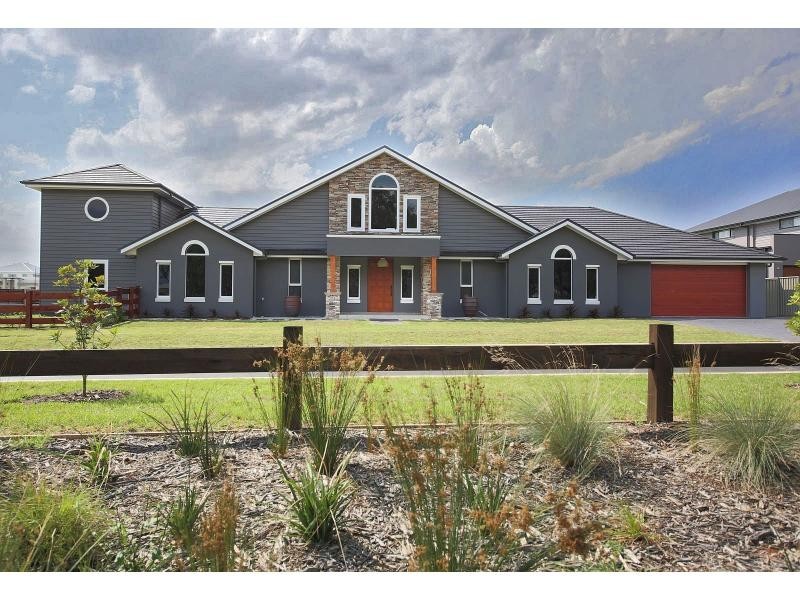 90 Jenolan Circuit, Harrington Park NSW 2567