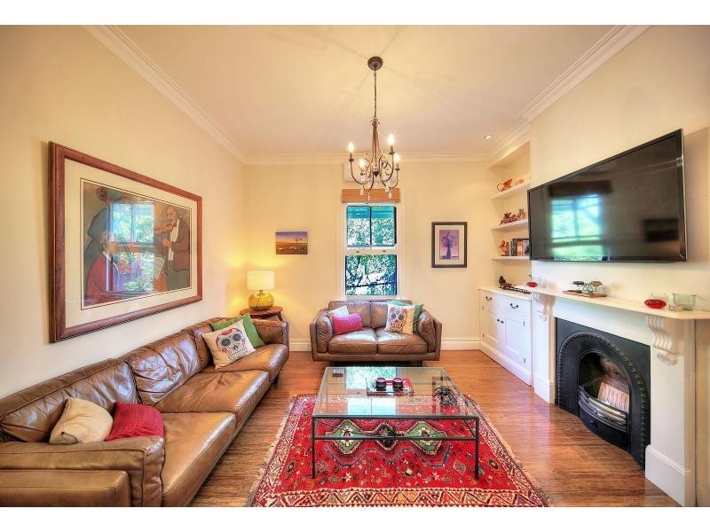 266 Argyle Street, Picton NSW 2571