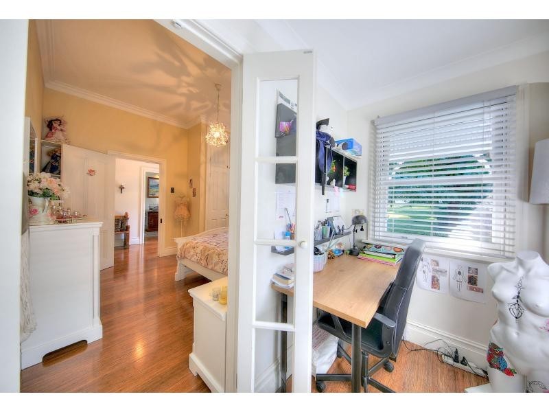 266 Argyle Street, Picton NSW 2571