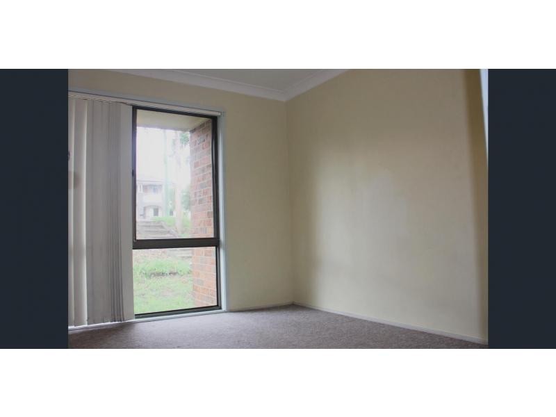 Unit 7/27 Waratah Crescent, Macquarie Fields NSW 2564