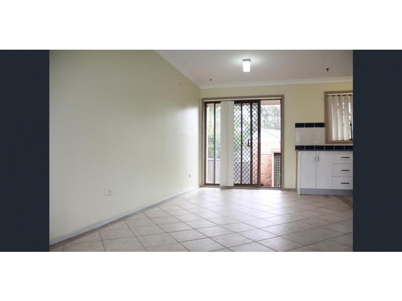 Unit 7/27 Waratah Crescent, Macquarie Fields NSW 2564