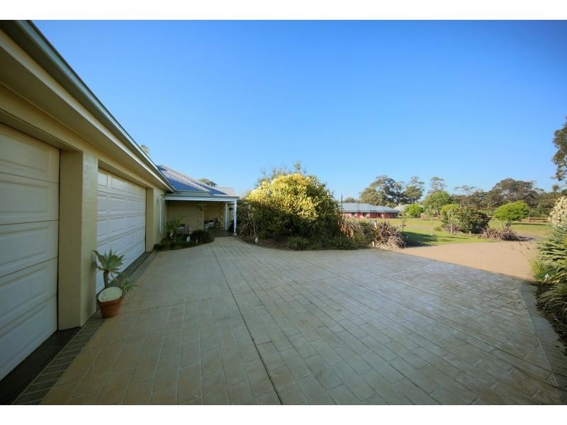 11 The Grange, Picton NSW 2571