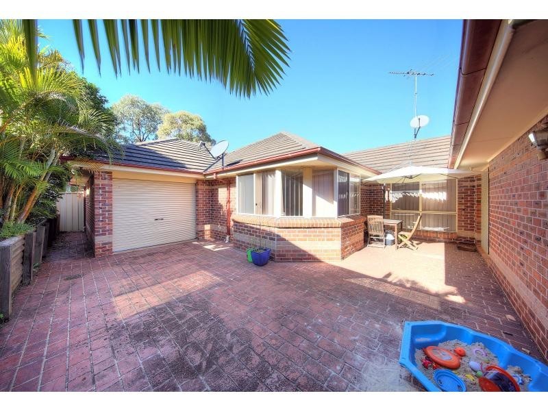 15 Solander Place, Mount Annan NSW 2567