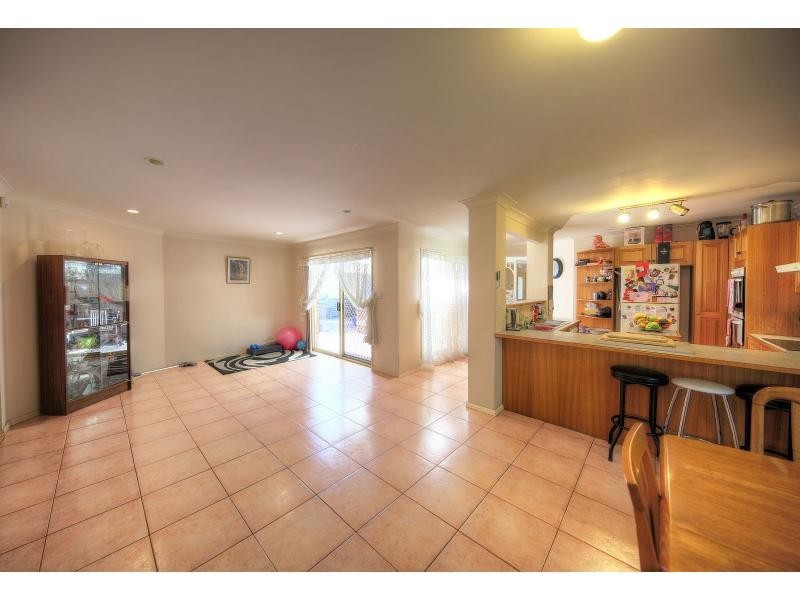 15 Solander Place, Mount Annan NSW 2567