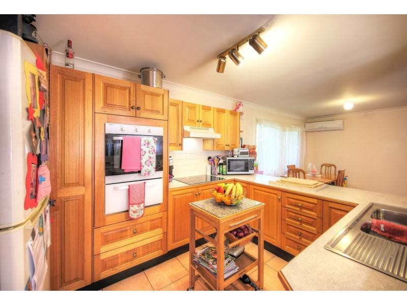 15 Solander Place, Mount Annan NSW 2567