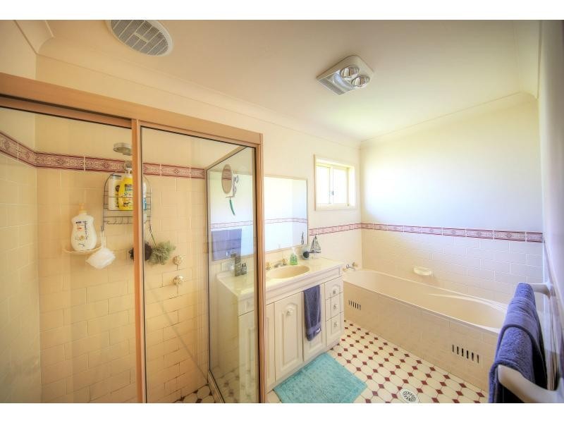 15 Solander Place, Mount Annan NSW 2567