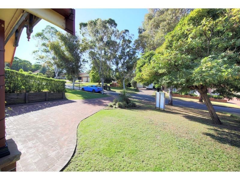 15 Solander Place, Mount Annan NSW 2567