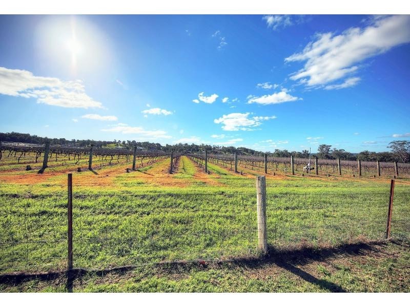 3 The Grange, Picton NSW 2571