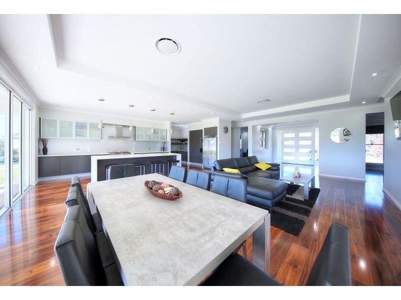 3 The Grange, Picton NSW 2571