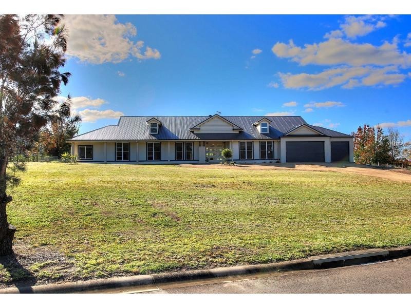 3 The Grange, Picton NSW 2571