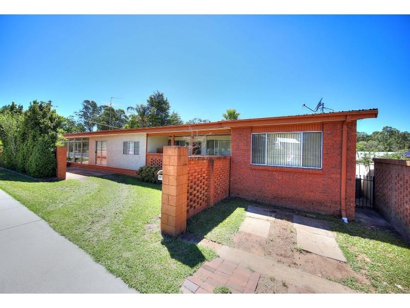 353 Thirlmere Way, Thirlmere NSW 2572